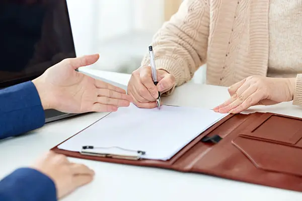 我们公司人物介绍英语作文